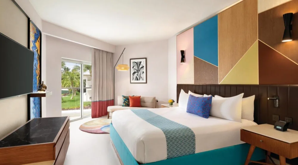 Preferred Club Partial ocean view - One King at Secrets La Romana Resort & Spa