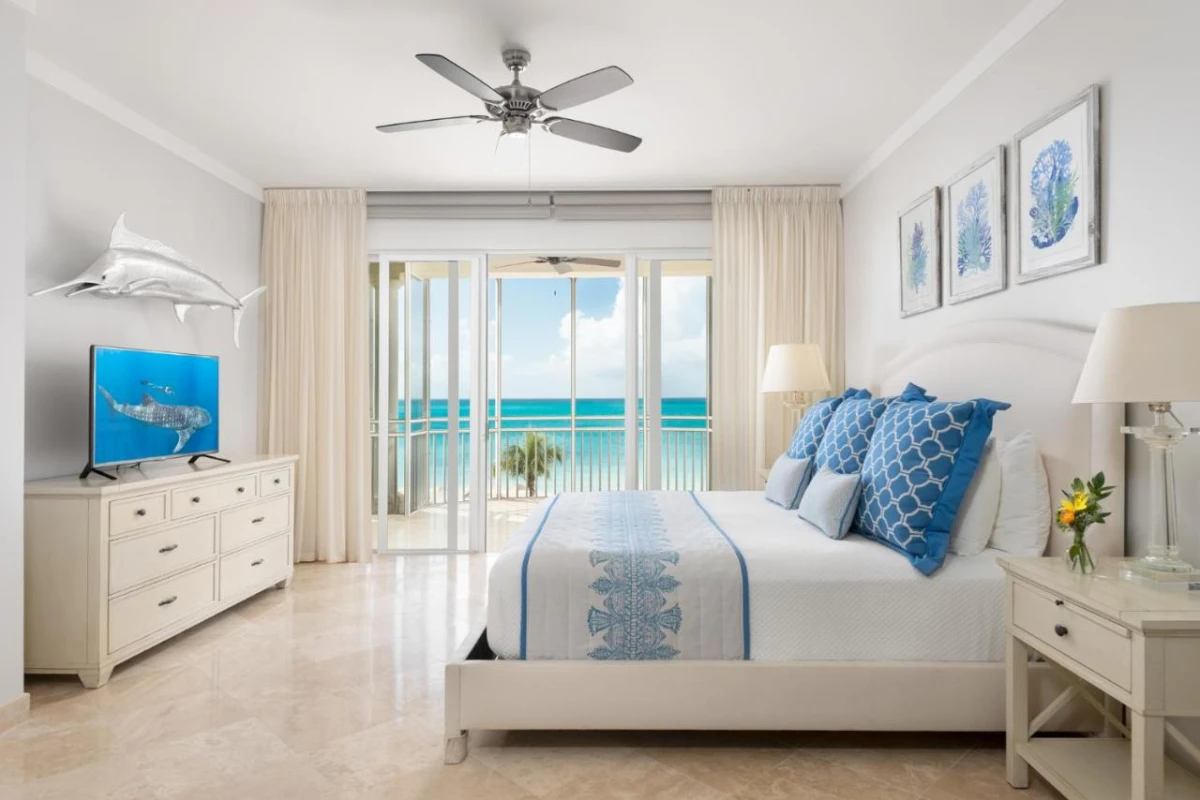 The Venetian on Grace Bay - Hotel Photo 2