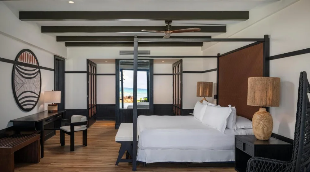 Privilege Swim Up Master Suite at Ocean Eden Bay