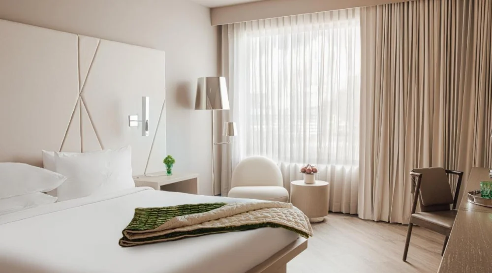 Elegant King at Ette Hotel