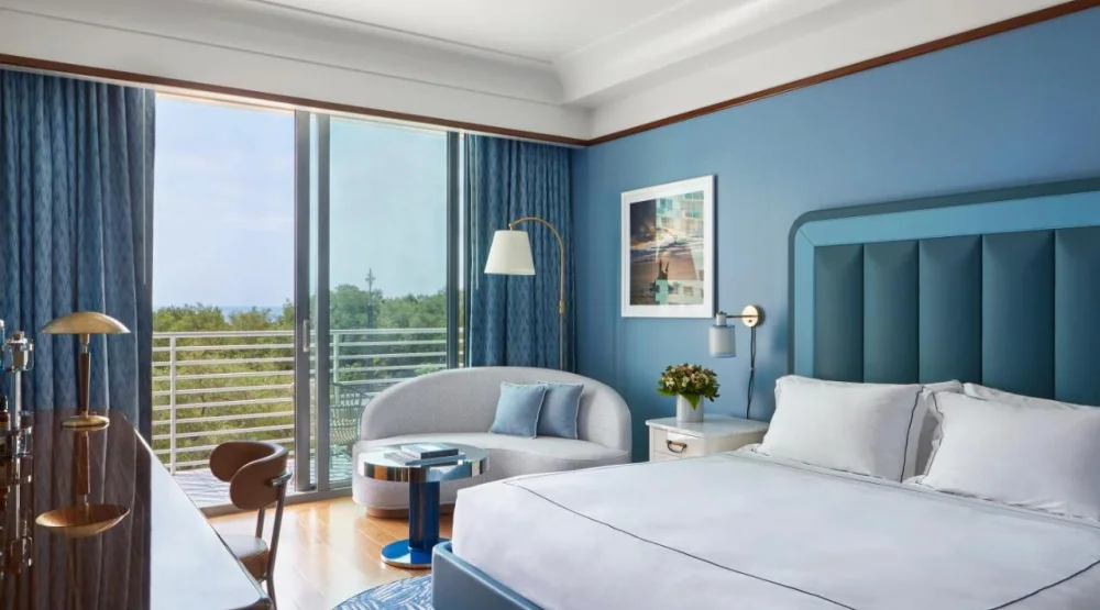 Deluxe King Room at Mr C Miami Coconut Grove