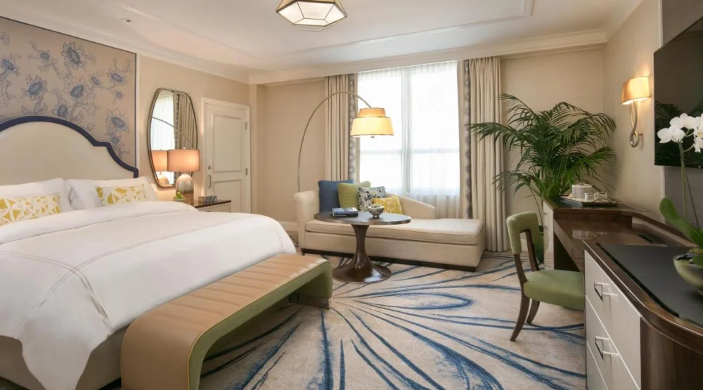 Premium Resort View Room with King Bed at The Breakers Hotel