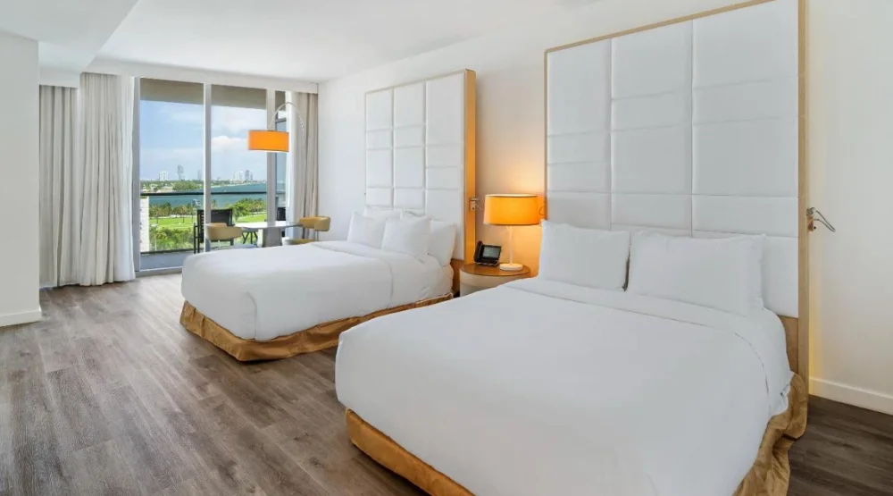 Deluxe Room with Two Double Beds and Balcony - Bay View at The Grayson Miami