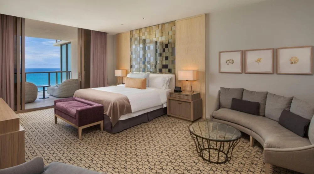 Imperial Oceanfront Suite, Suite, One King, Oceanfront at The St. Regis Bal Harbour Resort Hotel