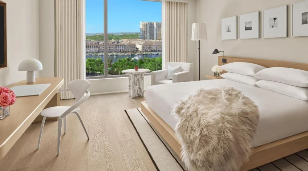 Deluxe King at The Tampa EDITION