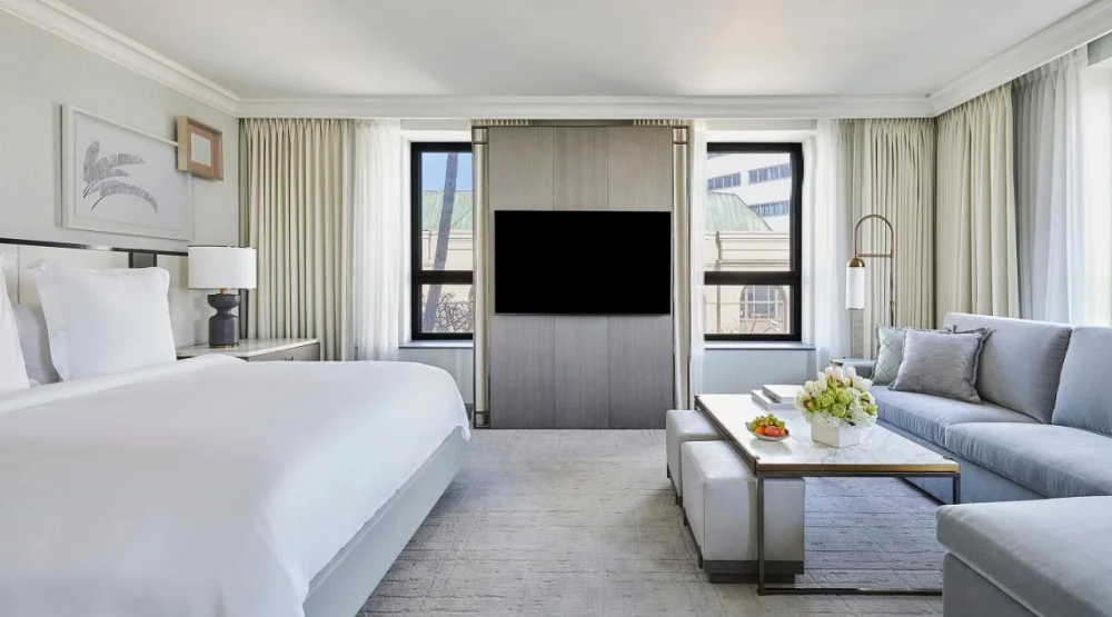 Rodeo View Studio Suite at Beverly Wilshire, A Four Seasons Hotel