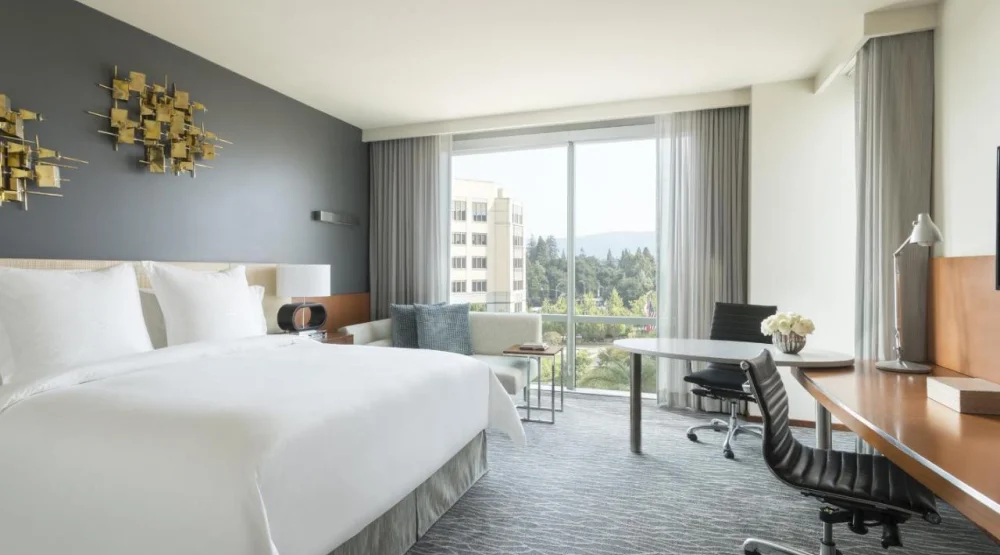 Premier King Room at Four Seasons Silicon Valley At East Palo Alto