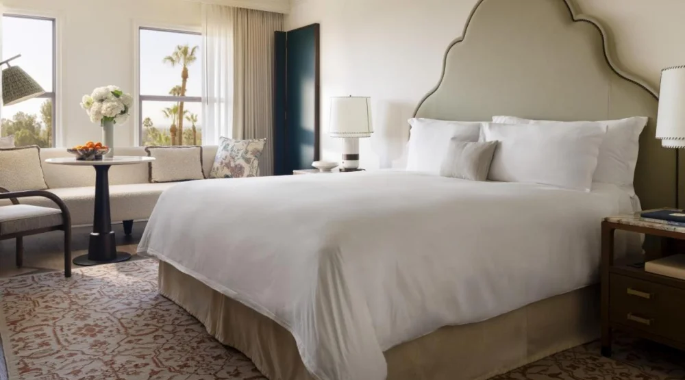 Executive Club King Room at The Langham Huntington