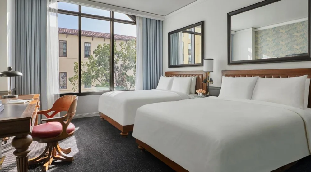 City Queen Queen at Pendry San Diego