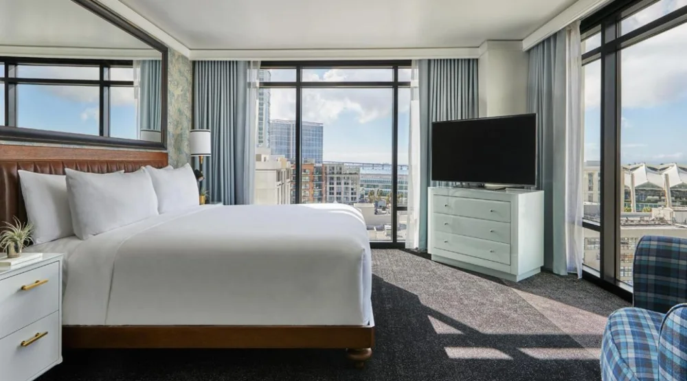 Bay One Bedroom Suite at Pendry San Diego