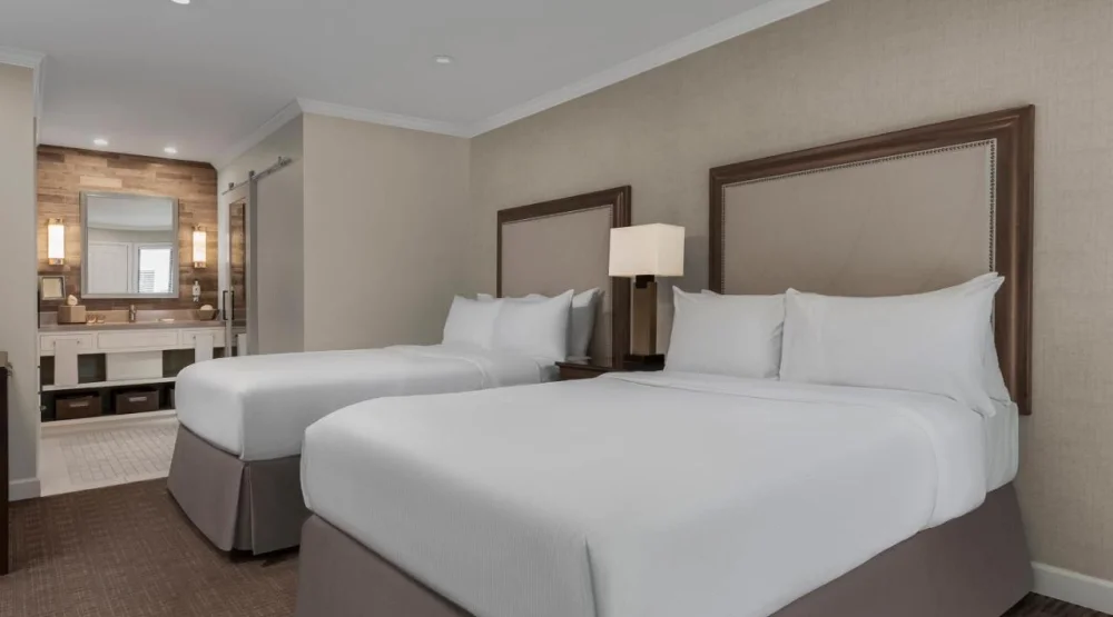 Mansion Estates One Bedroom Suite with Two Doubles at Silverado Resort