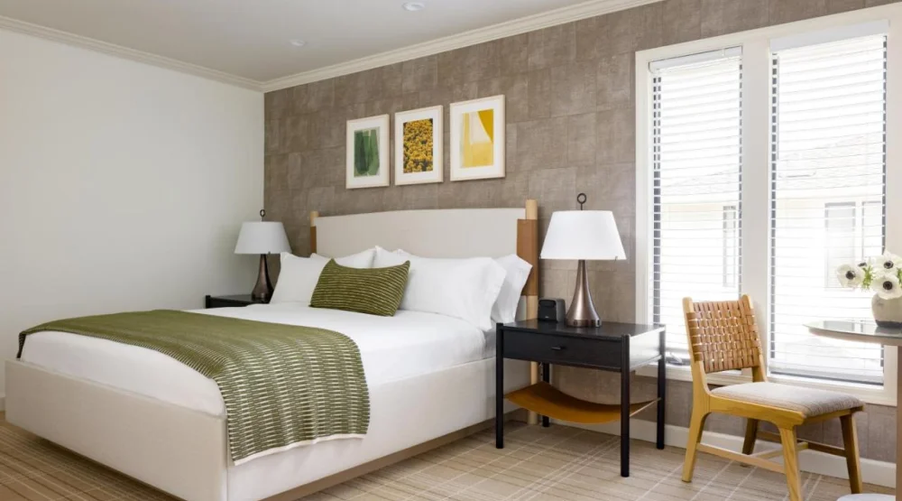 Deluxe Queen Room at Silverado Resort