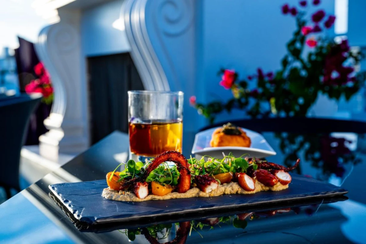 SLS Beverly Hills Hotel - Hotel Photo 7