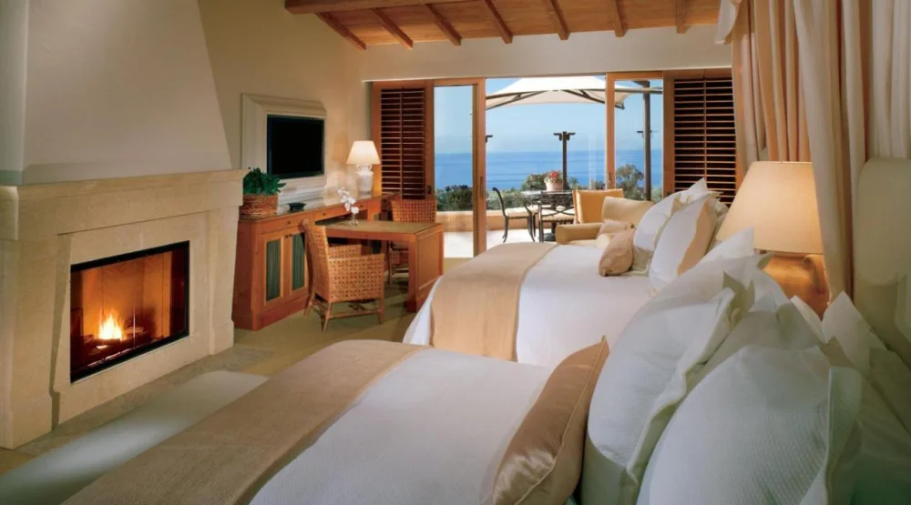 Premium Queen Bungalow with Balcony and Ocean View at The Resort At Pelican Hill