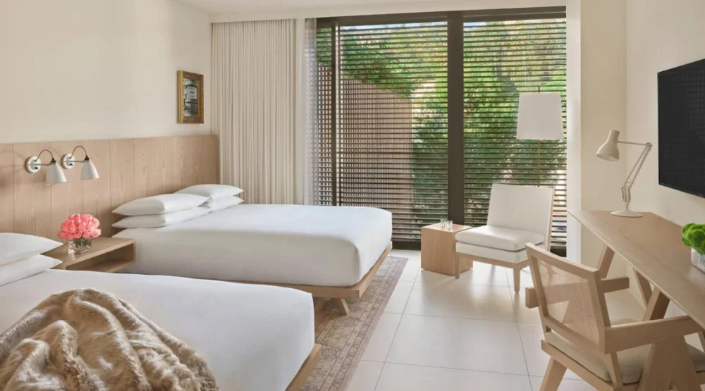 Deluxe, Guest Room, Two Queen, City View at The West Hollywood EDITION