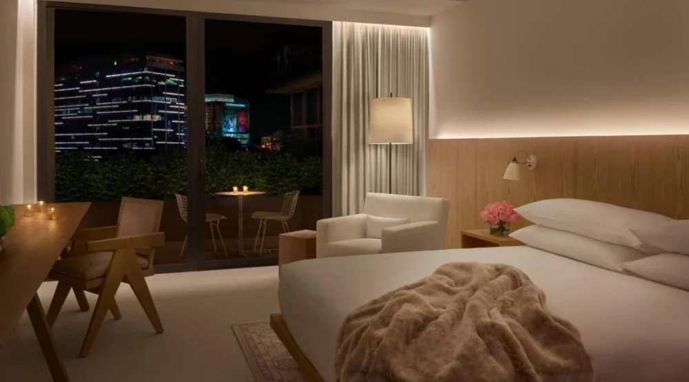 Deluxe Terrace, Larger Guest Room, One King, City View at The West Hollywood EDITION