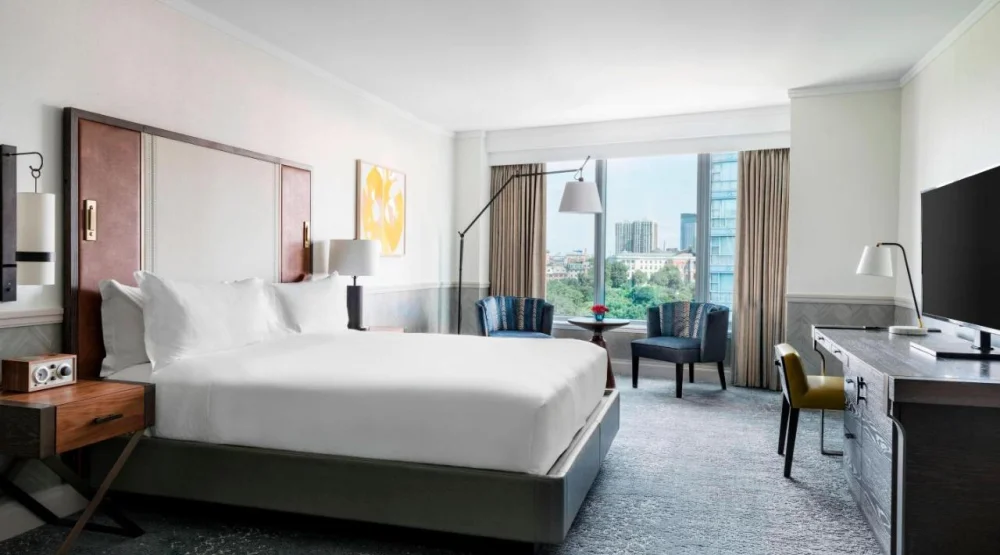 Scenic Park View, Guest Room, One King, Boston Common View at The Ritz-Carlton Boston