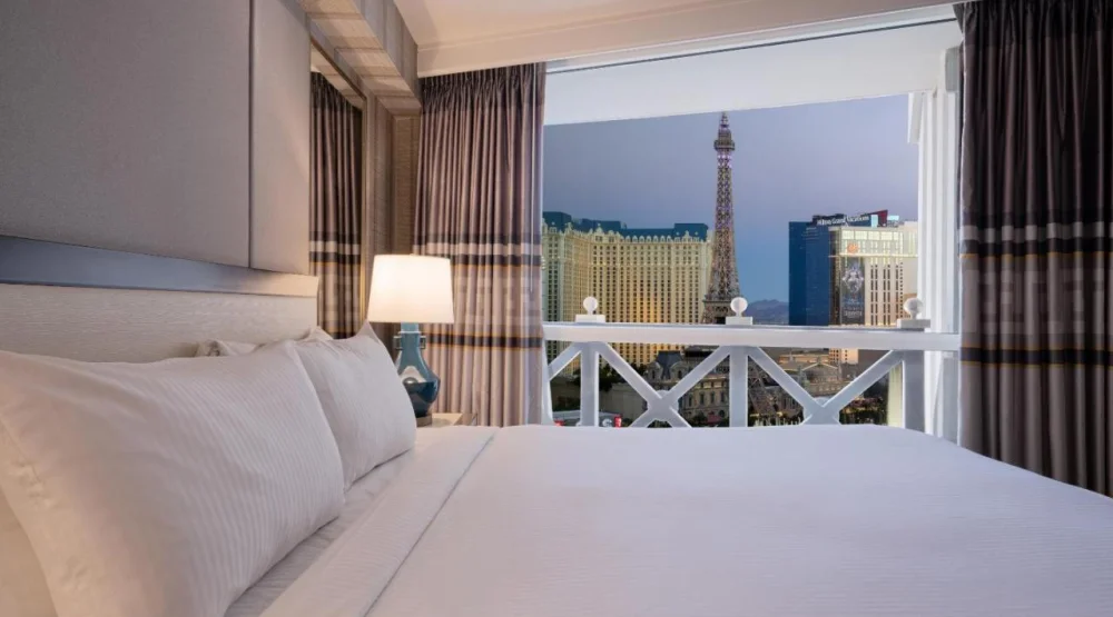 Julius Corner Studio Suite King Strip View at Caesars Palace Hotel & Casino
