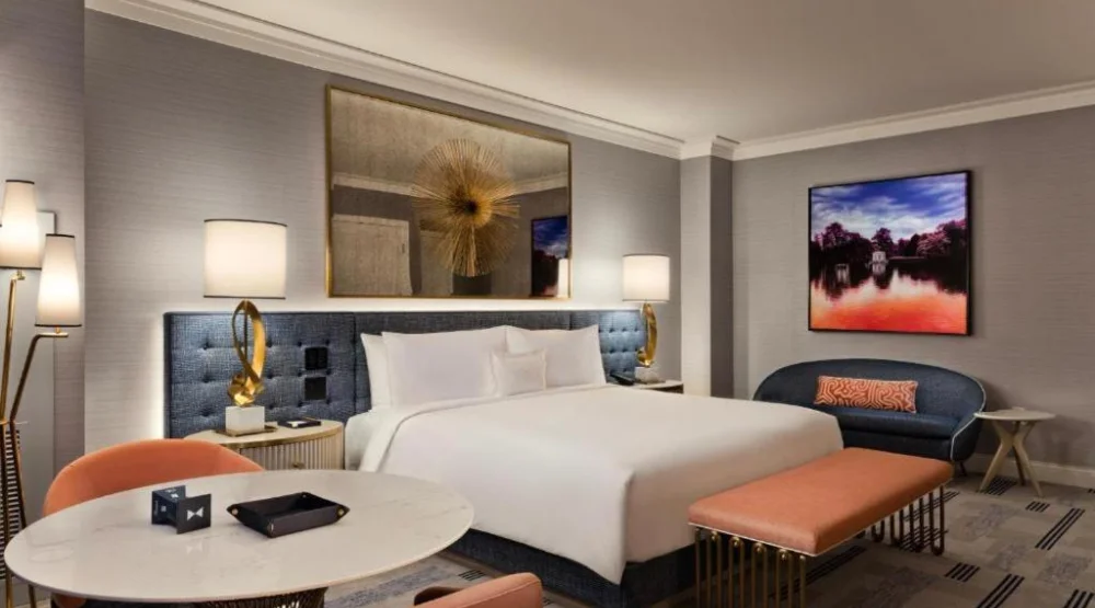 Bleau King Mountain Great View at Fontainebleau Las Vegas