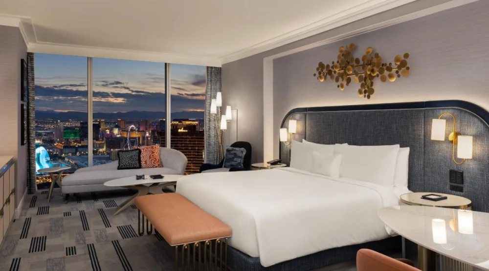 Gold King Strip Great View at Fontainebleau Las Vegas