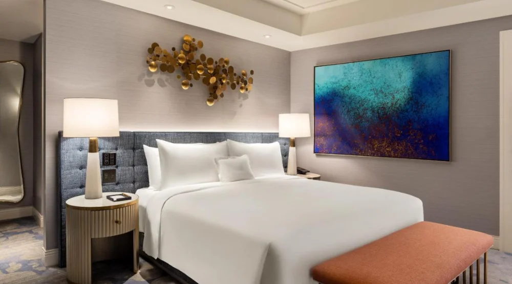 Panorama Suite Mountain Great View at Fontainebleau Las Vegas