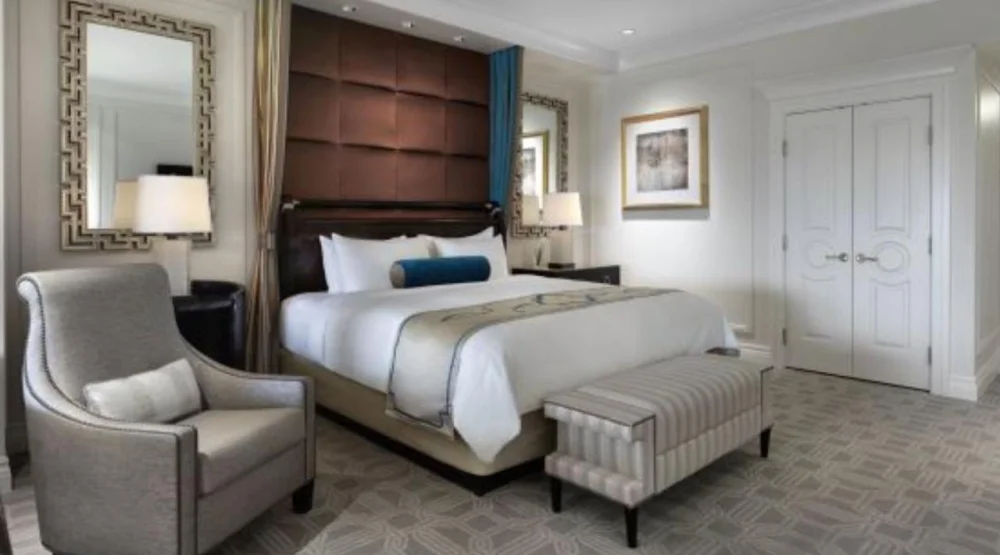 Palazzo Luxury King Suite Sphere View at The Palazzo at The Venetian