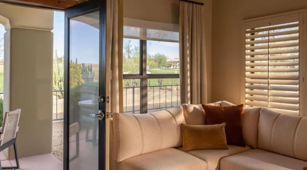 Fairmont Gold Junior King Suite at Fairmont Scottsdale Princess