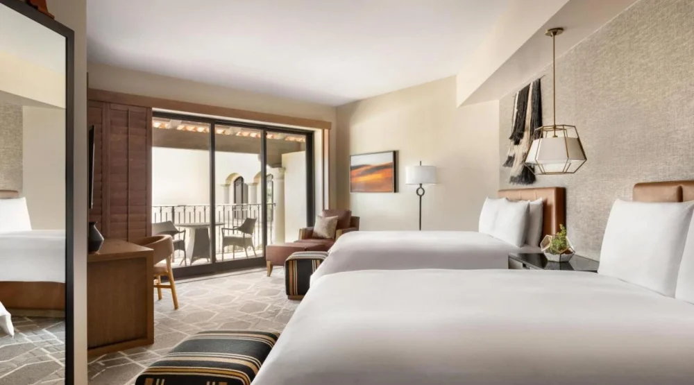 Signature Queen Room at Fairmont Scottsdale Princess