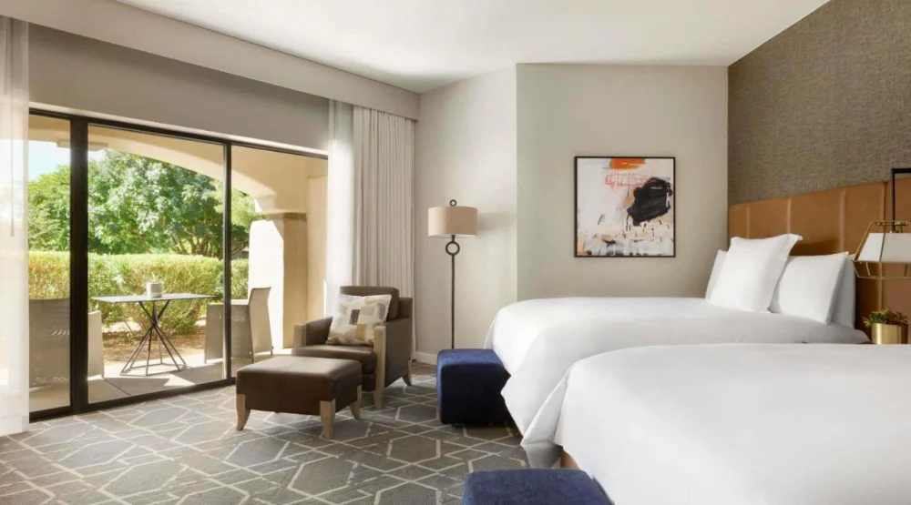 Deluxe Queen Room at Fairmont Scottsdale Princess