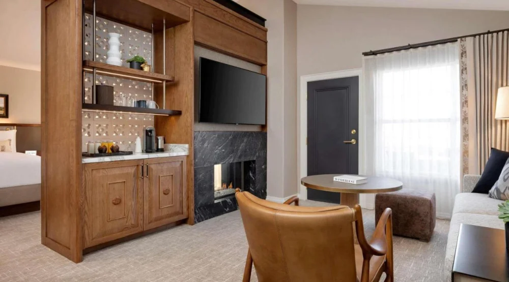 Privado Queen Studio at Fairmont Scottsdale Princess