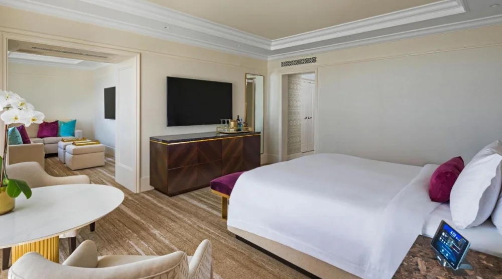 Metropolitan Suite, One Bedroom Suite, One King, Balcony at The St. Regis Atlanta