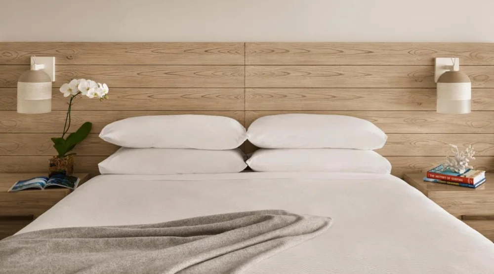 Partial Ocean View One King at Alohilani Resort Waikiki Beach