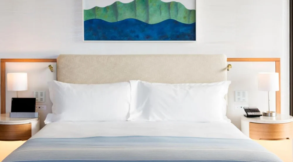 Ocean Junior Suite King at Halekulani Hotel