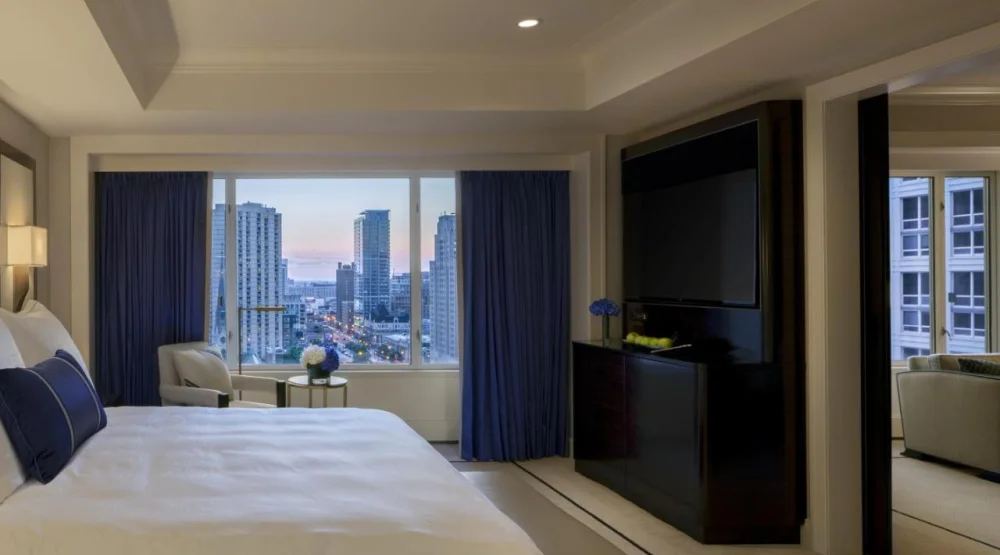 Deluxe Suite at The Peninsula Chicago
