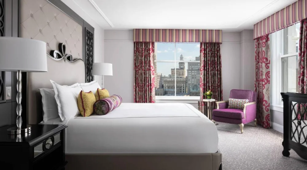 City View King, Guest Room, One King, City View, High Floor at The Ritz-Carlton New Orleans