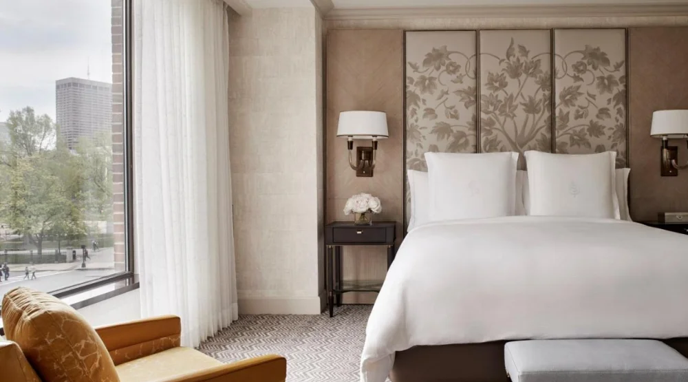 Garden-view  Executive Suite King at Four Seasons Boston
