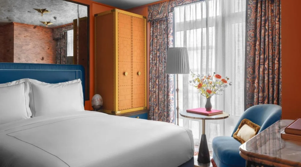 Nomad Queen at The Fifth Avenue Hotel