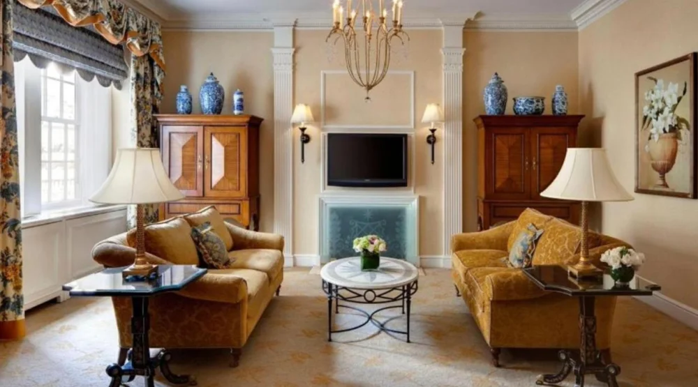 Metropolitan Suite at The Pierre, A Taj Hotel