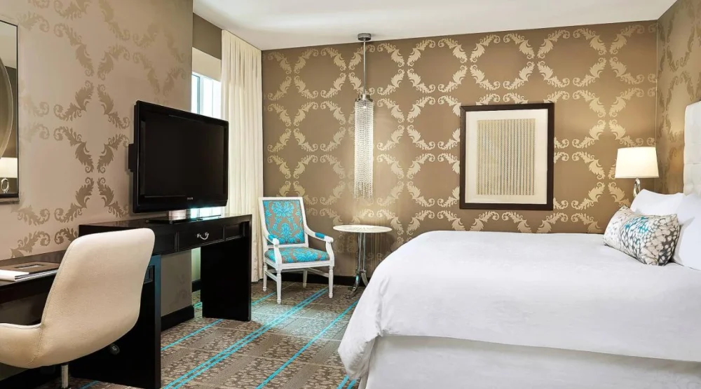 Superior, Guest Room, One King, Atrium View at The Nines, A Luxury Collection Hotel Portland