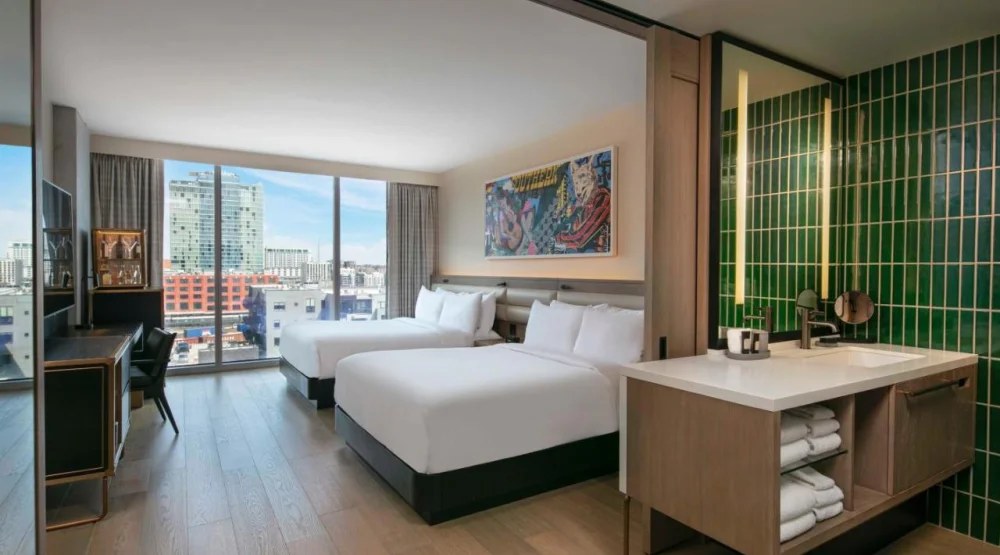 Standard Queen, Two Queen at W Nashville