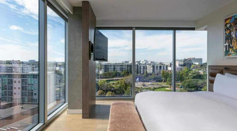 Premier Suite, One King, Corner Room at W Nashville