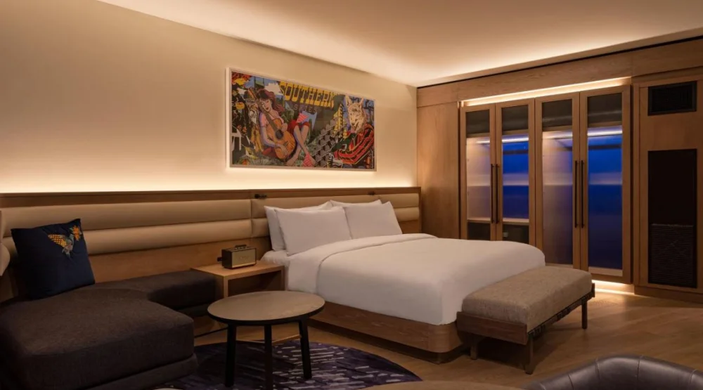 Deluxe Studio Suite, One King at W Nashville