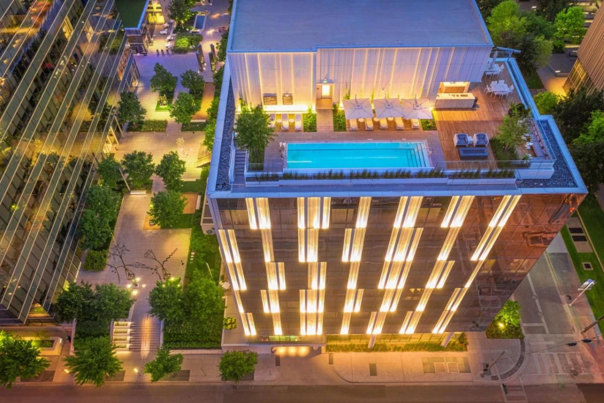 HALL Arts Hotel Dallas Curio Collection by Hilton - Hotel Photo 1