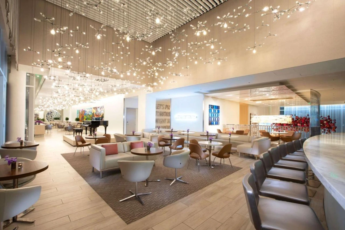 HALL Arts Hotel Dallas Curio Collection by Hilton - Hotel Photo 8