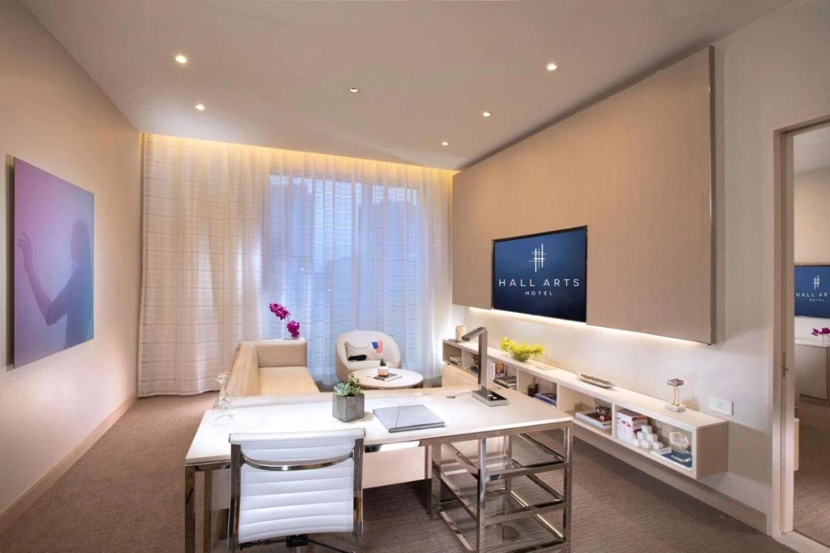 HALL Arts Hotel Dallas Curio Collection by Hilton - Hotel Photo 30
