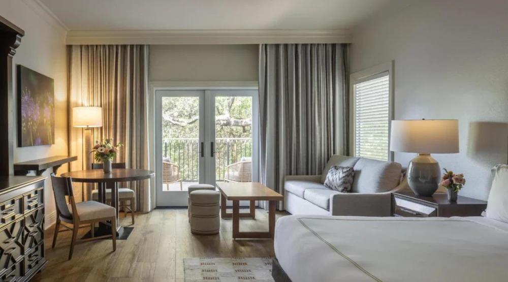 One Bedroom Villa Suite with Patio at La Cantera Resort & Spa