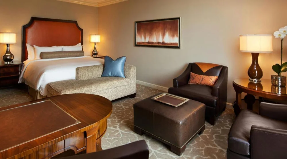 Superior King Room at The St. Regis Houston