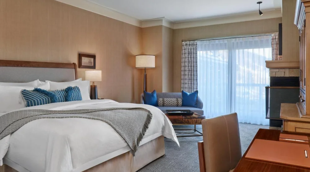 Grand Deluxe, Guest Room, One King, Slopeside View at The St. Regis Deer Valley