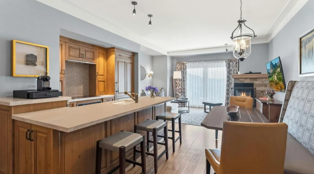 Family Deluxe, Suite, Two Queen, Valley View at The St. Regis Deer Valley