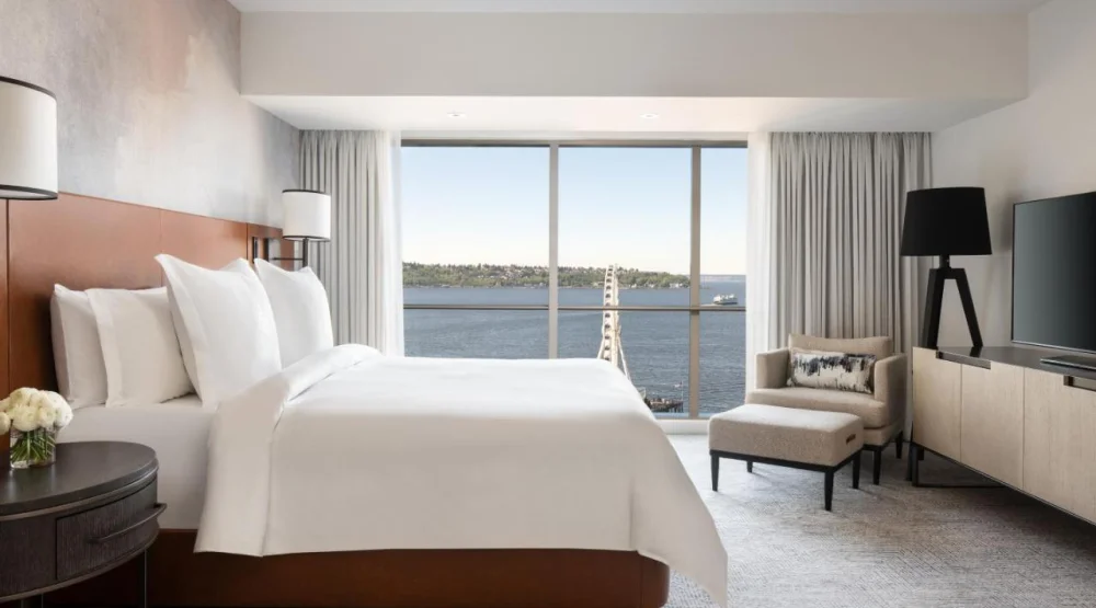 Deluxe Elliott Bay Suite at Four Seasons Hotel Seattle
